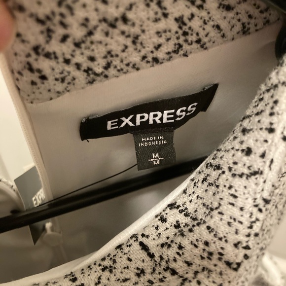 Dress - Picture 3 of 7